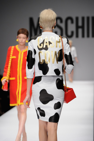 Illustration for article titled Moschino's Fall Collection Featured a High-Fashion McDonald's Uniform